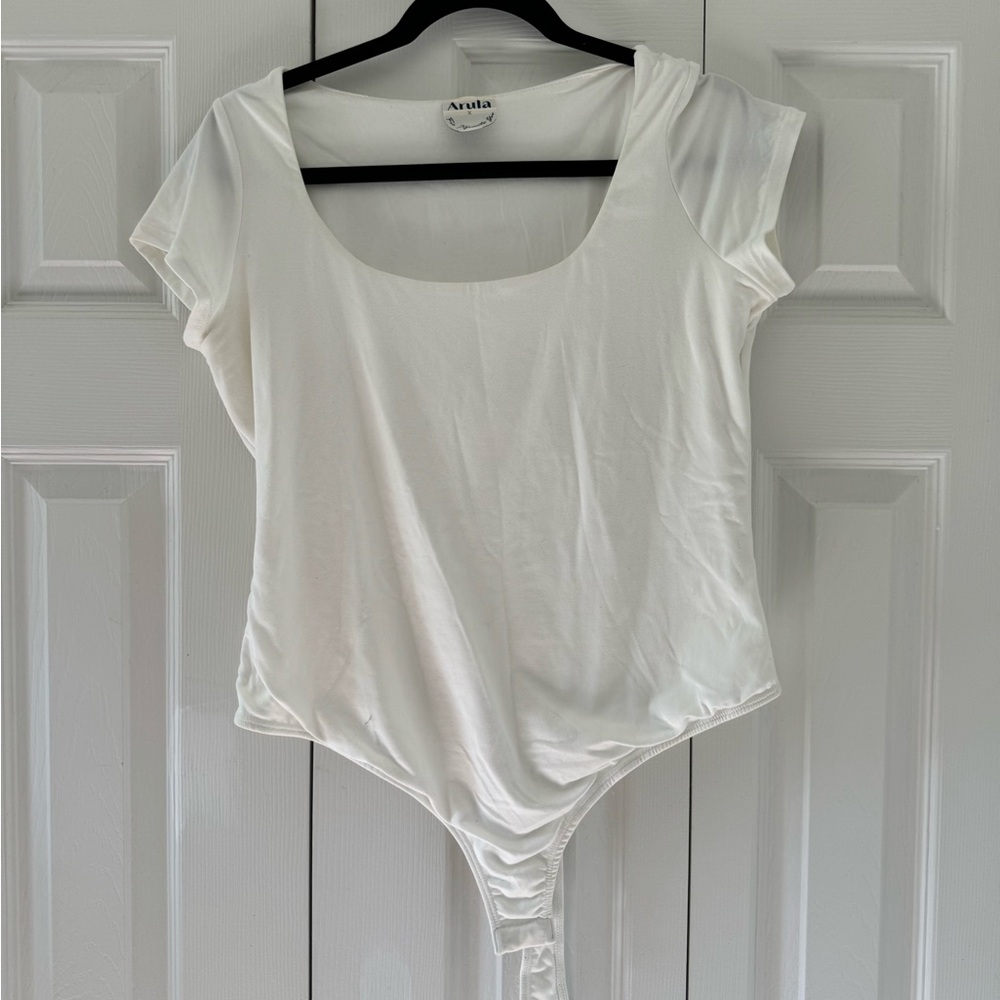 Arula Scoopneck Bodysuit
